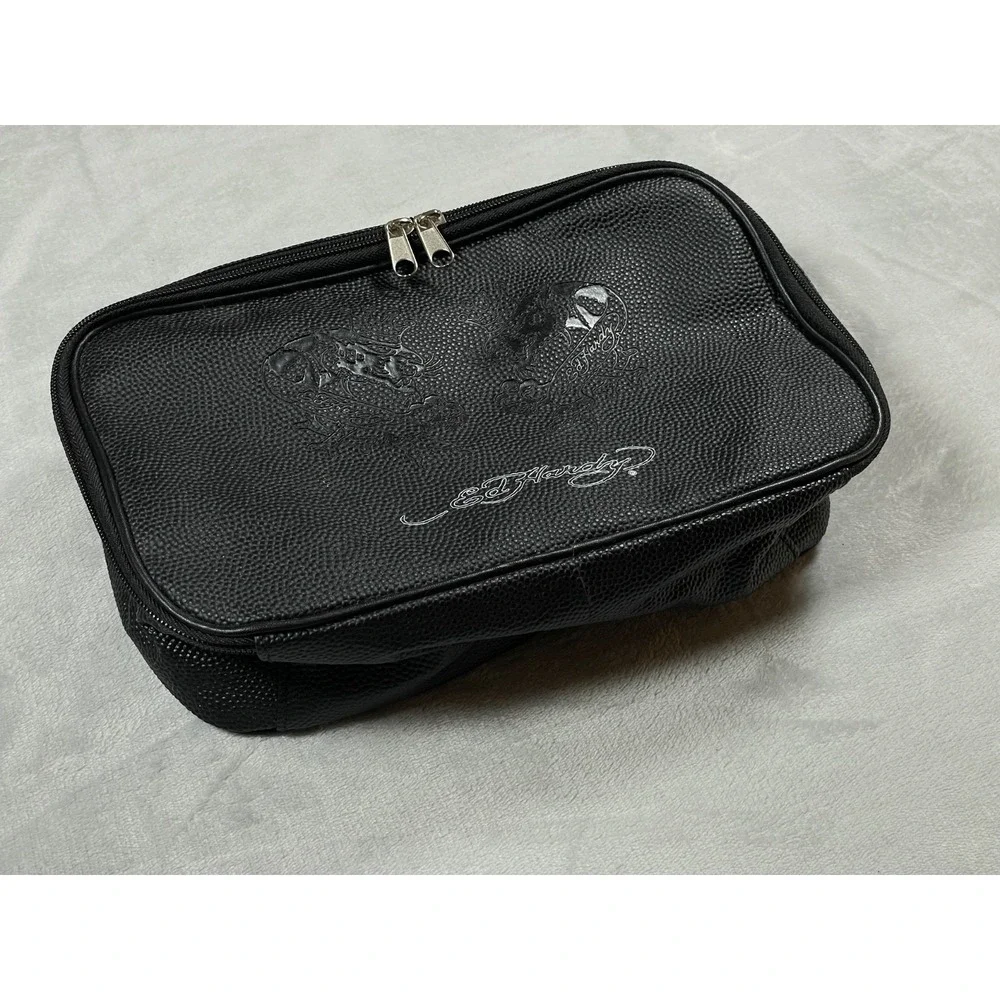 Ed Hardy travel signature
